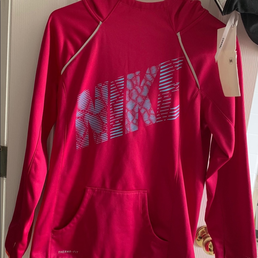 Like new hot pink Nike Hoodie.